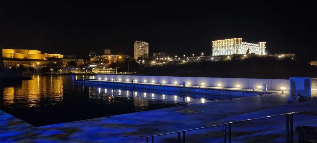 Ferienwohnung T2 La Joliette Sur Notre Dame Marseilles Exterior foto